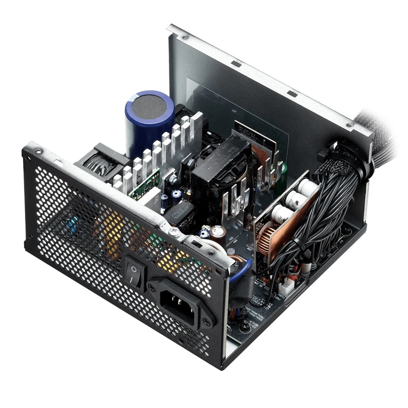 منبع تغذیه کامپیوتر 750 وات ای دیتا ایکس پی جی مدل KYBER 750W