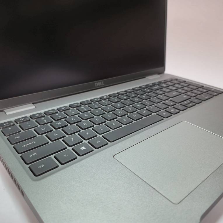 لپ تاپ دل Laptop Dell Latitude 5521- i7-11850H-8GB-250GB SSD-2GB MX450-Touch