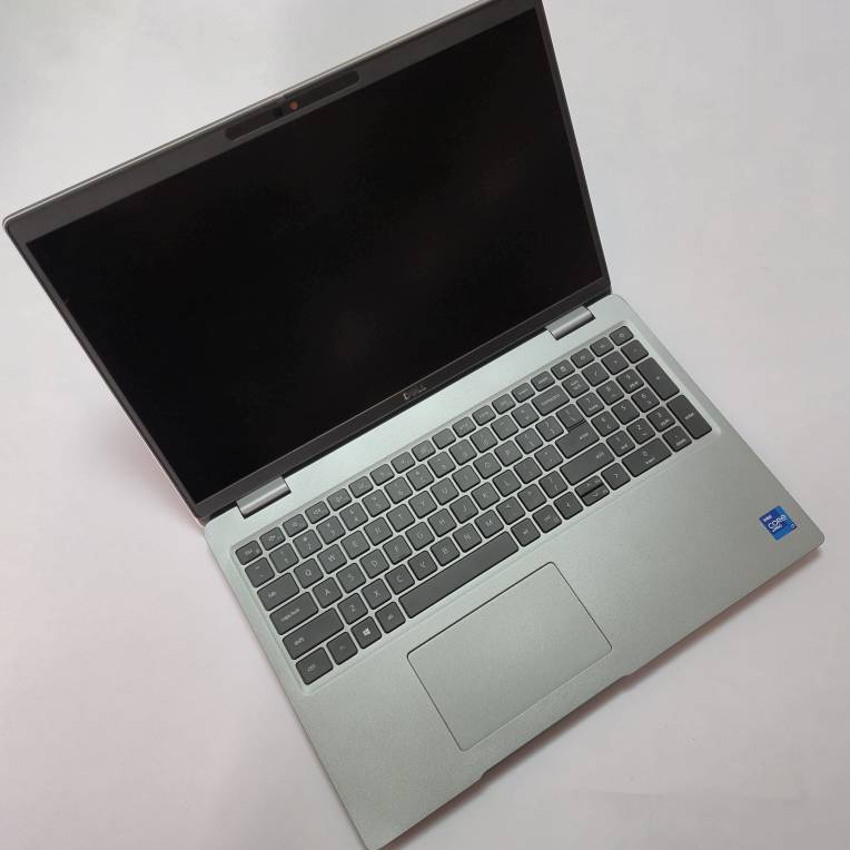 لپ تاپ دل Laptop Dell Latitude 5521- i7-11850H-8GB-250GB SSD-2GB MX450-Touch